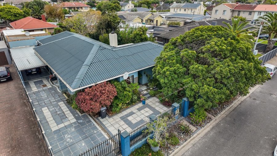 3 Bedroom Property for Sale in Plumstead Western Cape